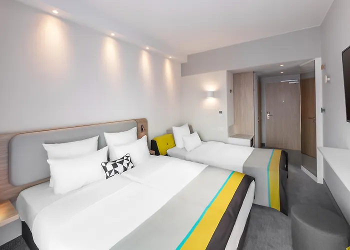 Holiday Inn Express Düsseldorf - Hauptbahnhof, an IHG Hotel